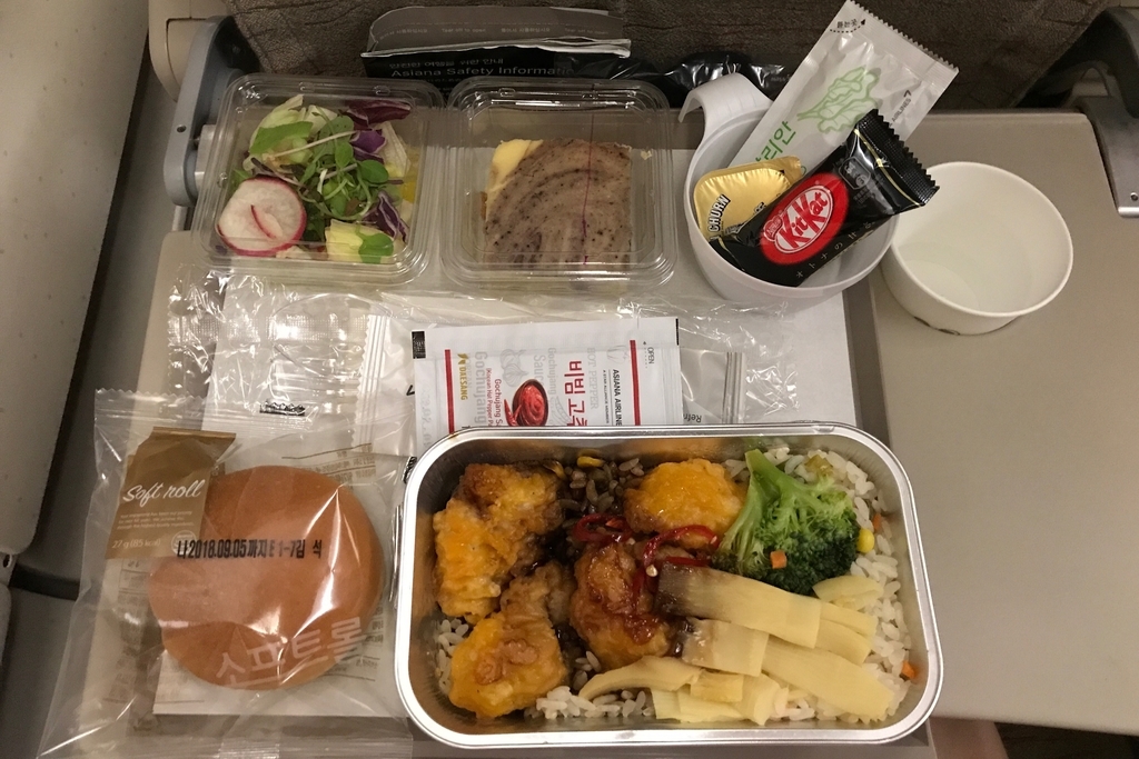 アシアナ航空(OZ1055・OZ1065)エコノミー席の機内食記録♥ こでんメモリ。 アシアナ航空(OZ1055・OZ1065)エコノミー席の機内食記録♥ こでんメモリ。