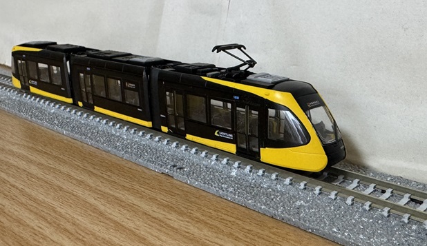 鉄道模型 enlighten ライトラインHU300型】鉄コレ車両を走行化しました - 小
