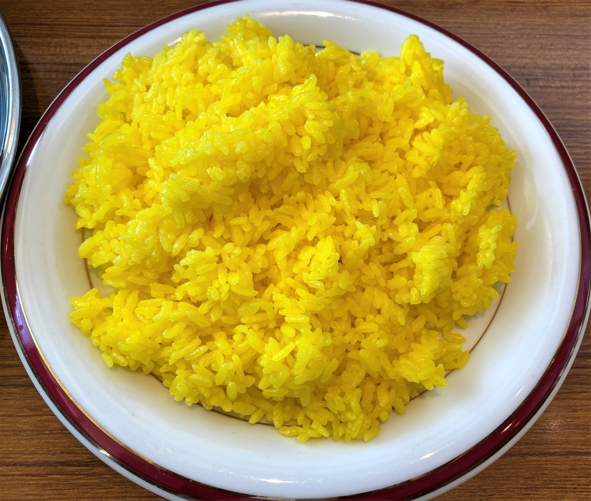 サフランライスとターメリックライスの違い 煌めきのシーラカンス