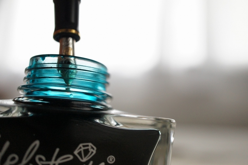 Pelikan M400 BLUE Stripe（青縞） - 詳しくないけどカメラ（と