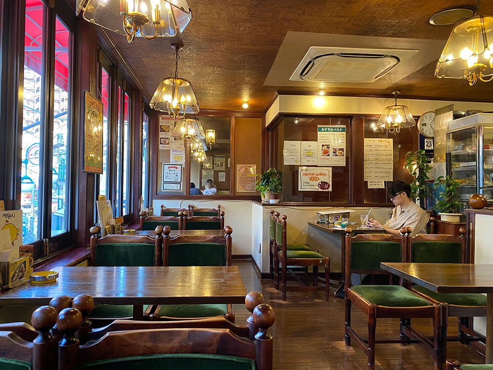 元住吉：いーとはーぶ店内　画像