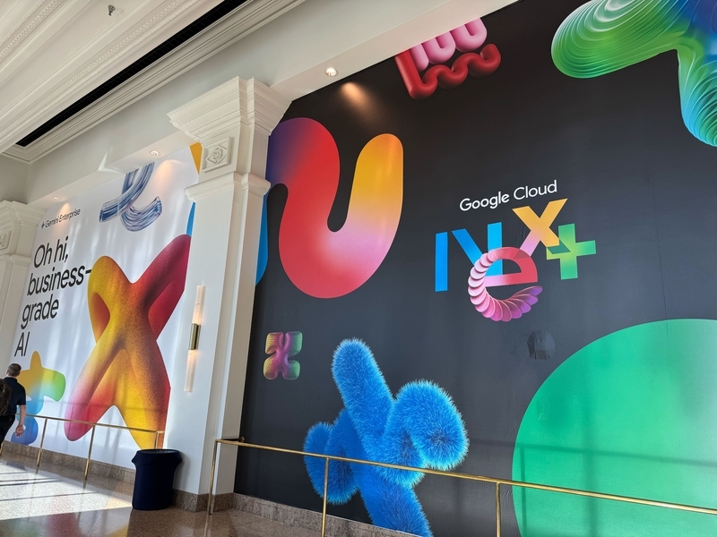 Google Cloud Next '26 の壁面装飾