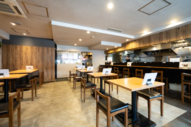 石川県野々市市にある成吉思汗大学にんにく組の店内