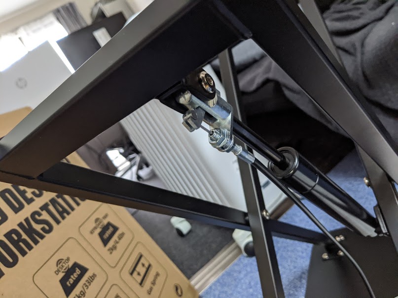 ACCURTEKスタンディングデスク・ガススプリング金具