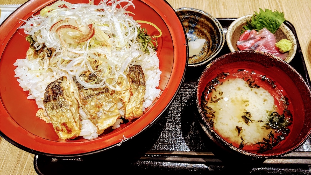 f:id:comiguro_saiyo2019:20190423165429j:plain f:id:comiguro_saiyo2019:20190423165429j:plain