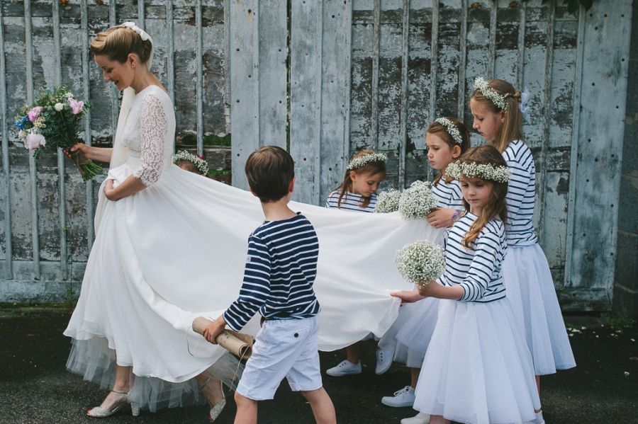 mariée et enfants de mariage