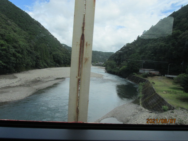 f:id:commodore:20211024210917j:plain