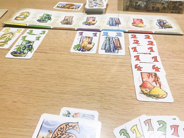 ビザンツ日本語版 Byzanz ボードゲーム 今日は競り マーケットで良い買い物をして 良い1日をおくる平穏な日々 切望 ぼっちのホビーblog ボドゲ版