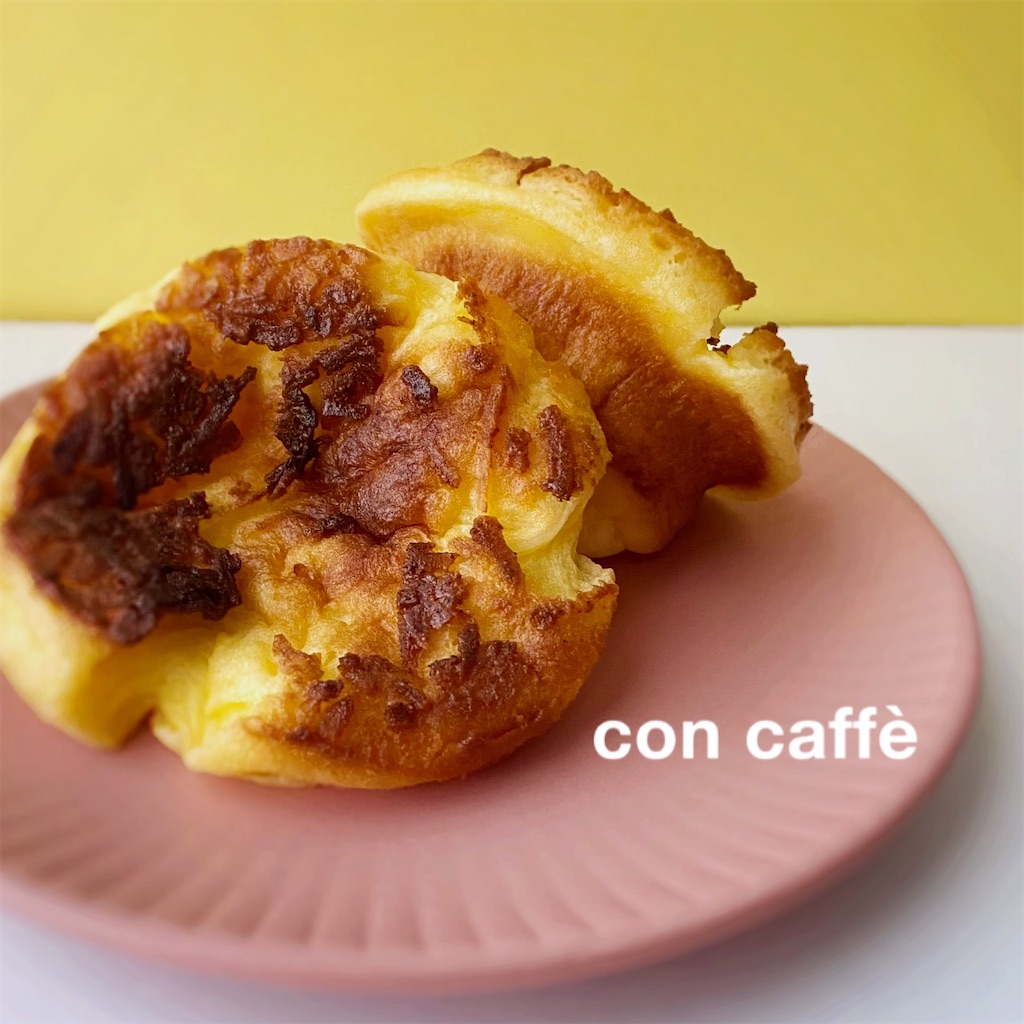 夏日のアイスコーヒーのおともに 混ぜて焼くだけココナッツケーキ Con Caffe コーヒーのおとも