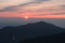 日の出と大山