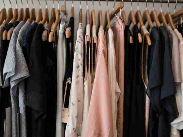 服,何年,捨てる,迷った人,おすすめ,商品,サービス
