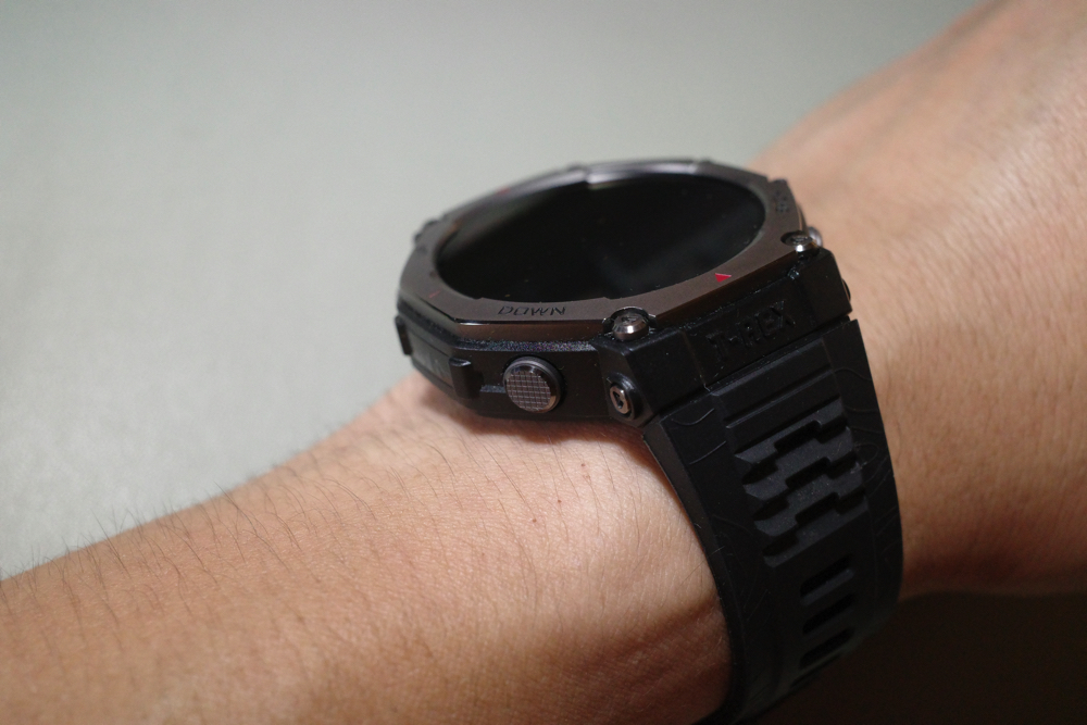 Amazfit T-REX 3のバンド交換 - コパログ