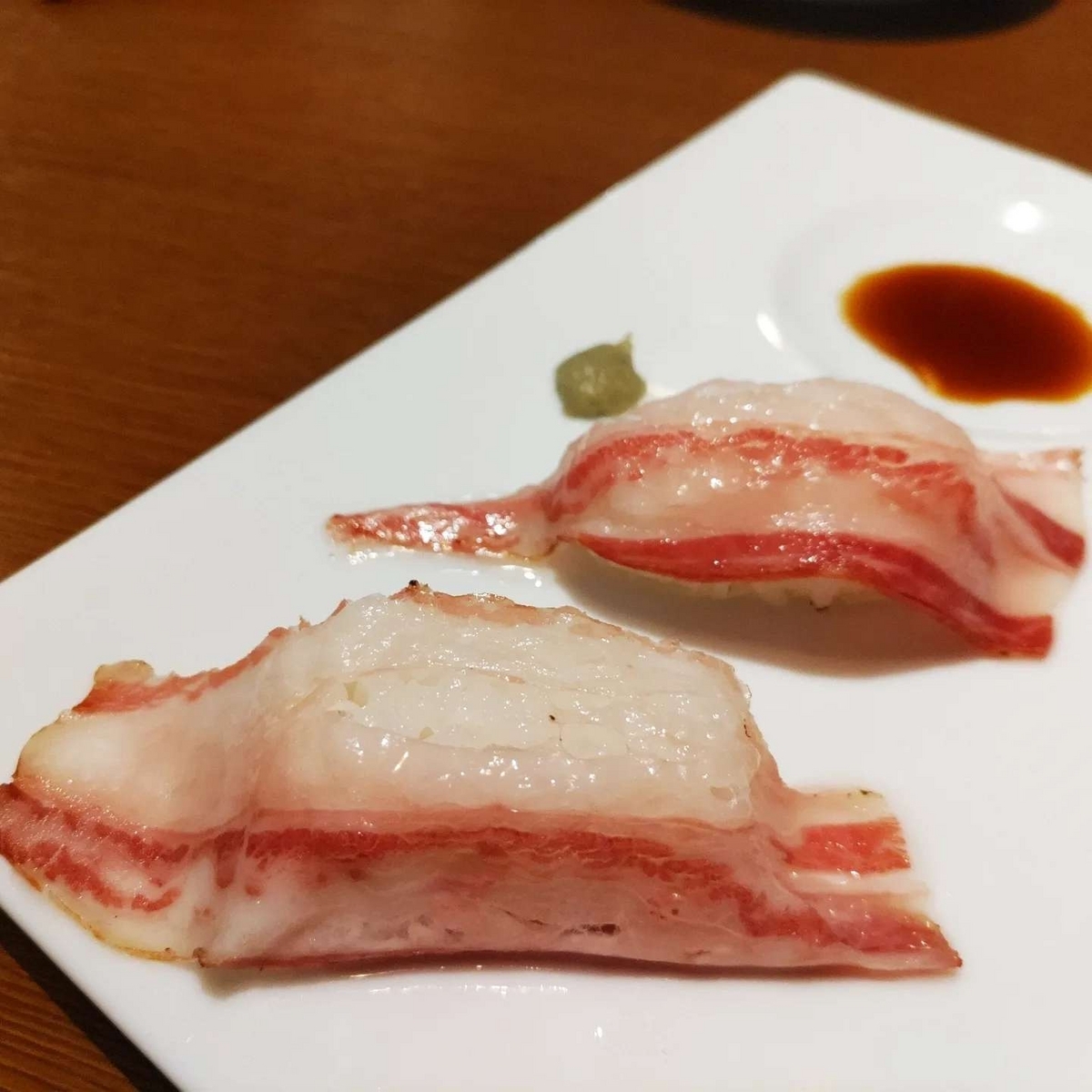 イベリコ豚ベーコンのお寿司