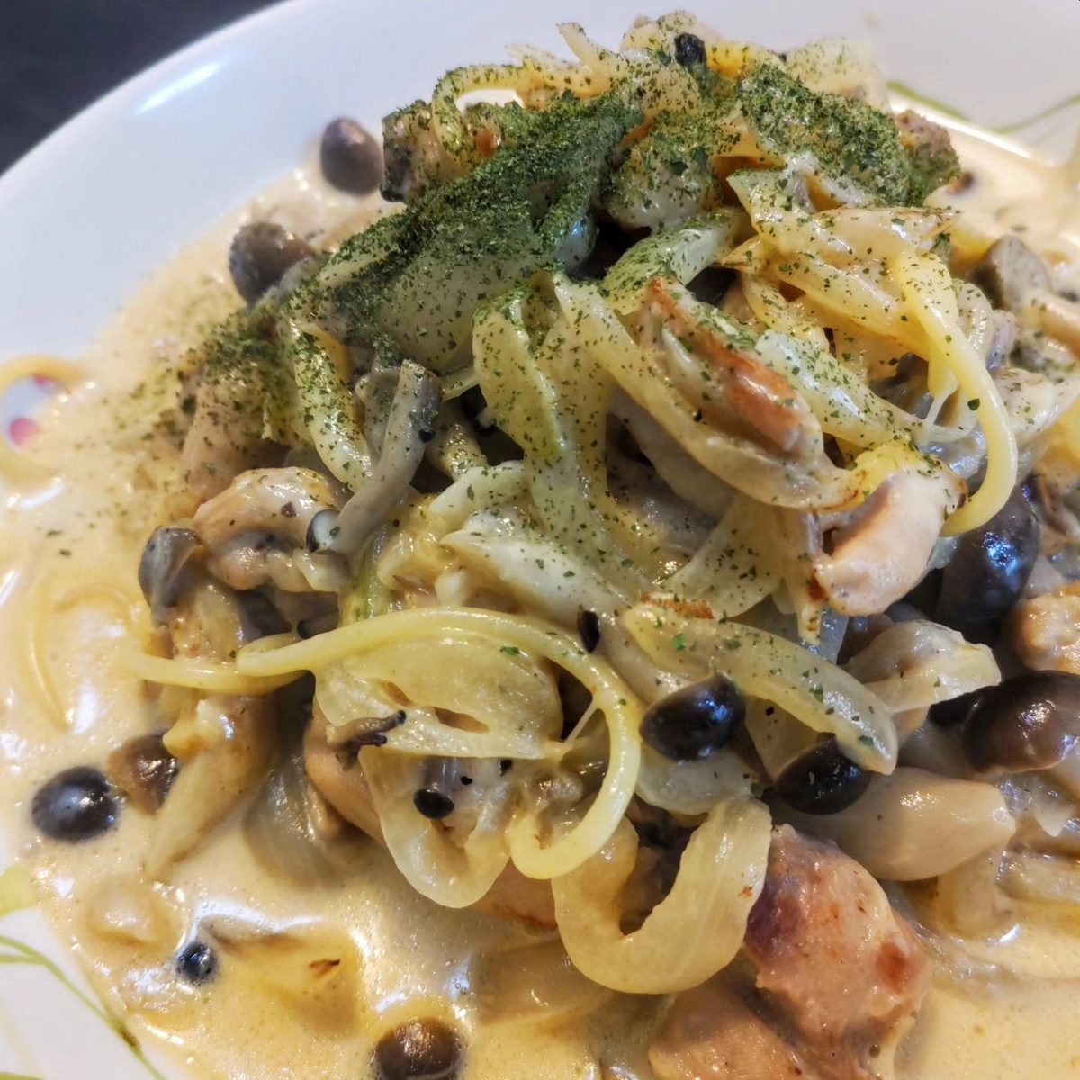 やさしいコクのチェダーチーズスープパスタ