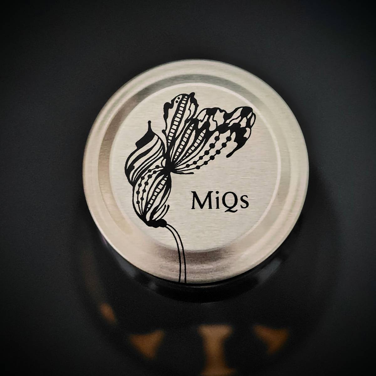 MiQs