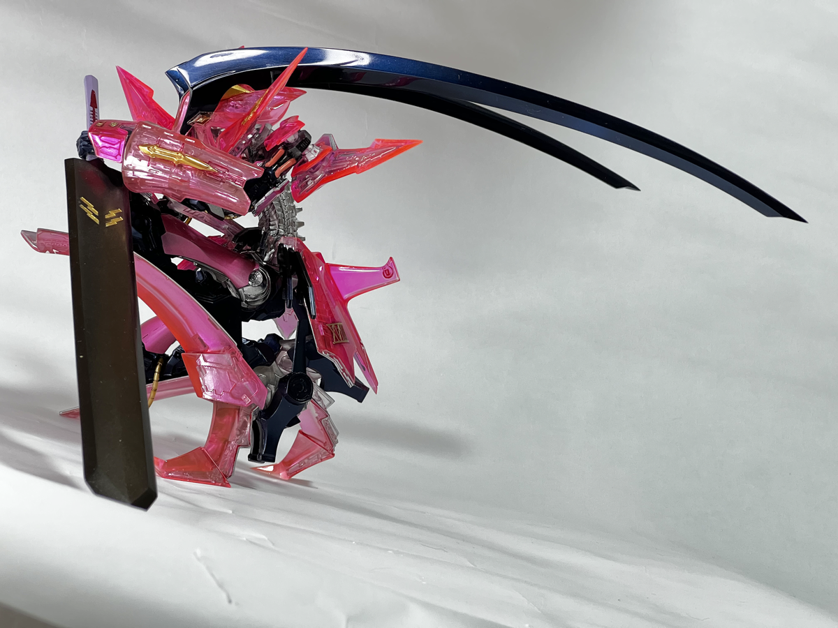 1/100レッドミラージュB4デストニアス本編仕様（限定版）製作完成 Led