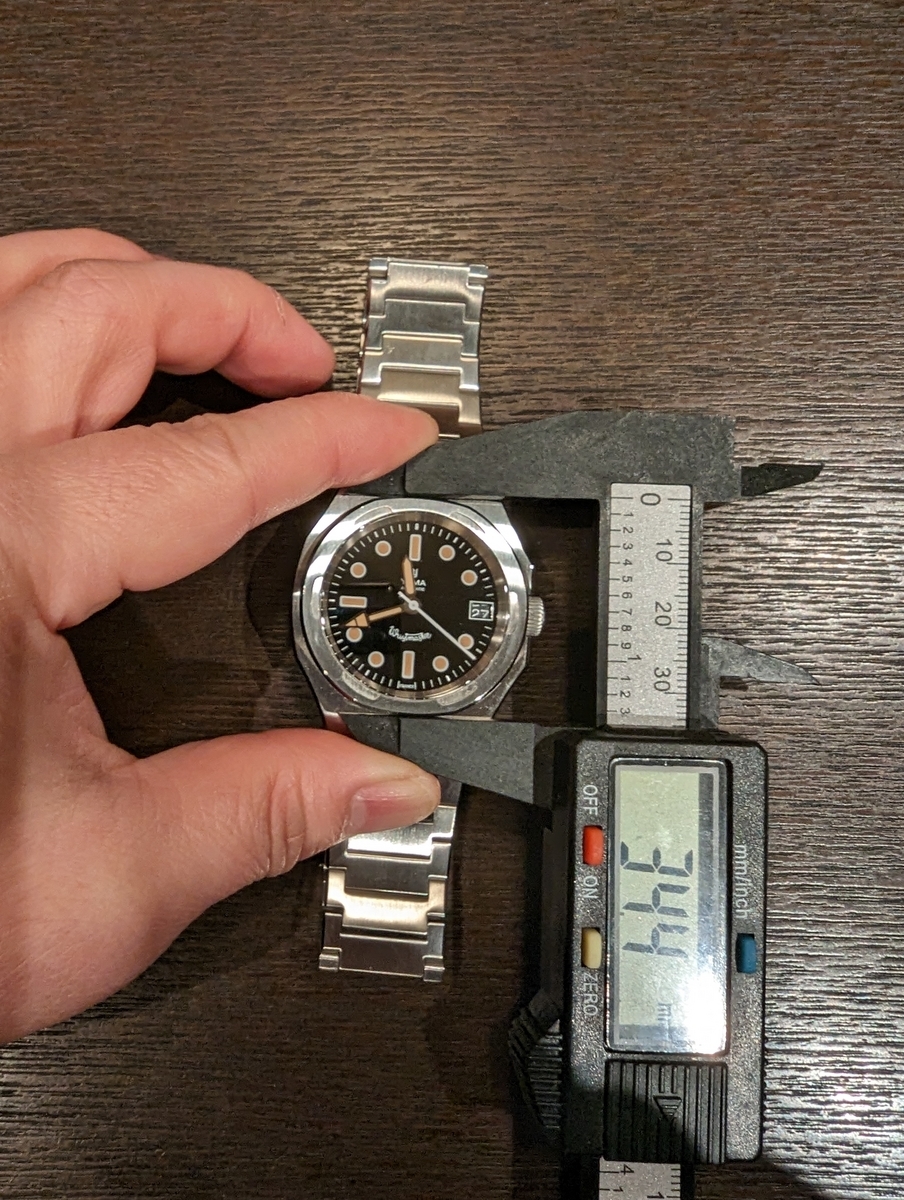 YEMA】手首が細い男の腕時計選び Wristmaster traveller編【フランス