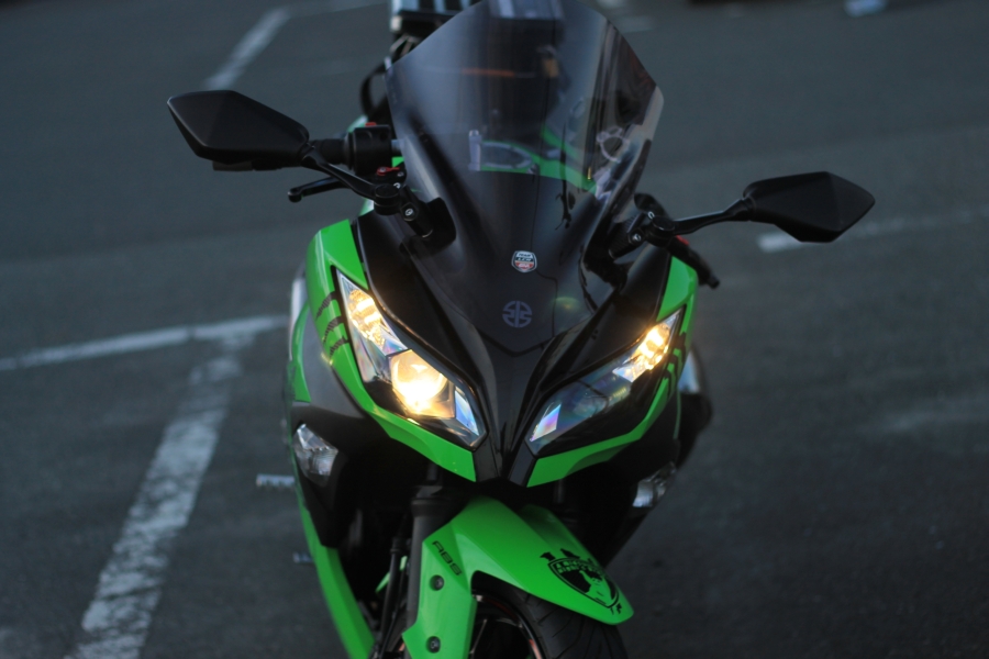 カスタム ヘッドライト NINJA250 ZX-6R ニンジャ250 イカリング カスタム ヘッドライト NINJA250 ZX-6R ニンジャ250 イカリング