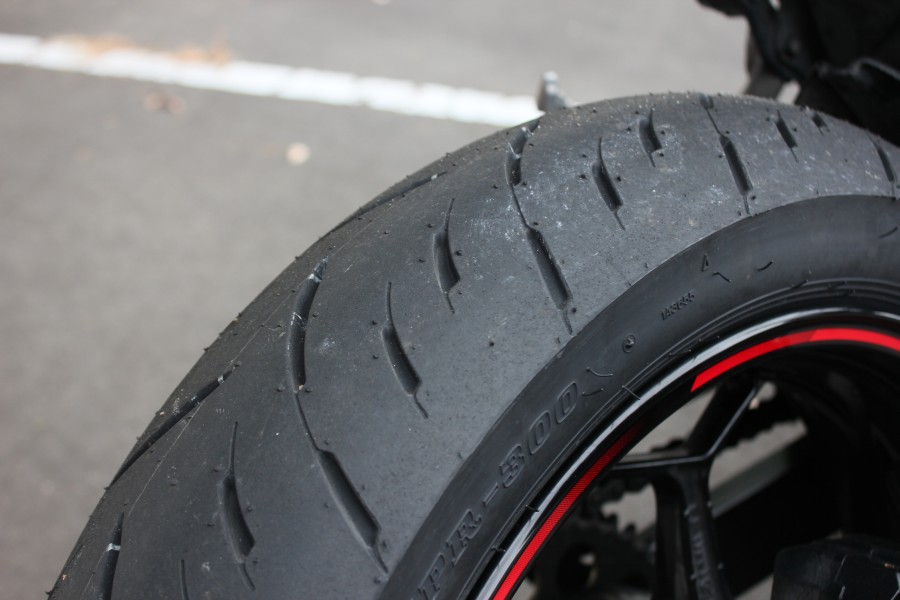 ninja250にGPR300ラジアルタイヤを入れてみた - クッソ汚い絵描きのブログ
