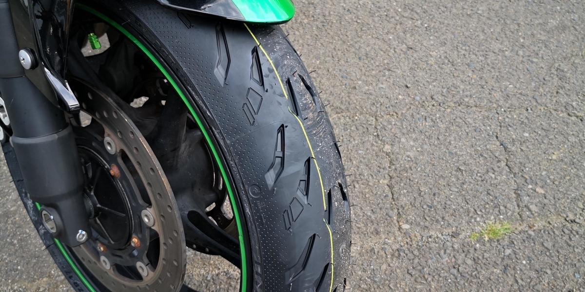 ミシュラン POWER5へ交換＆インプレ～怒りのパンク処理～ - クッソ汚い