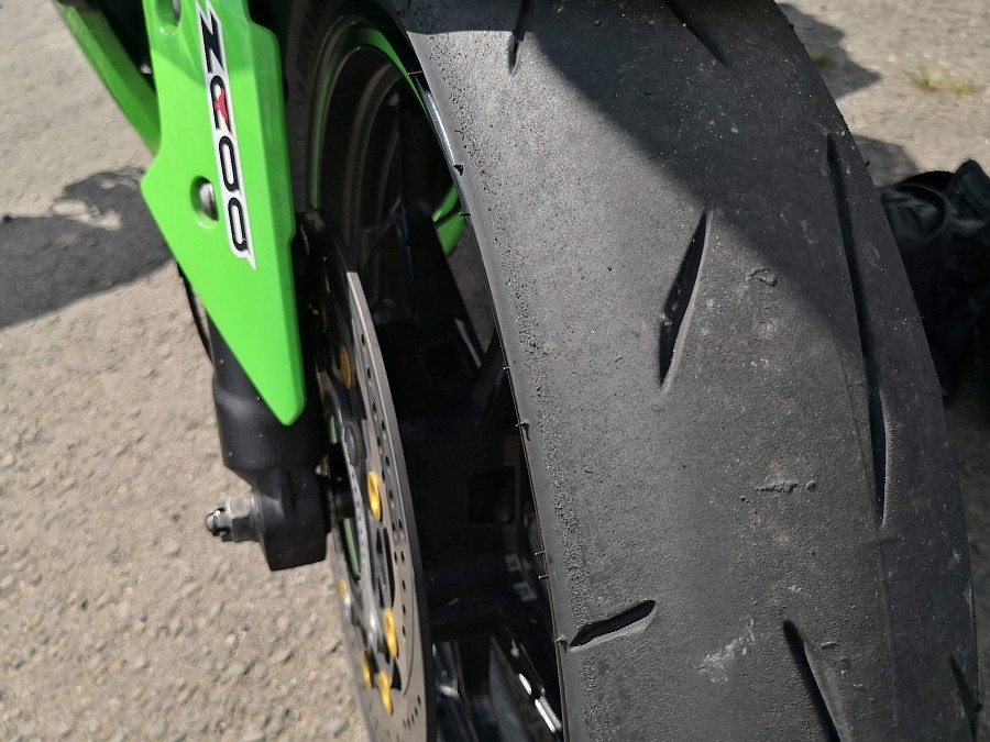 ダンロップα14とZCOOブレーキパッド サーキットでインプレ - クッソ