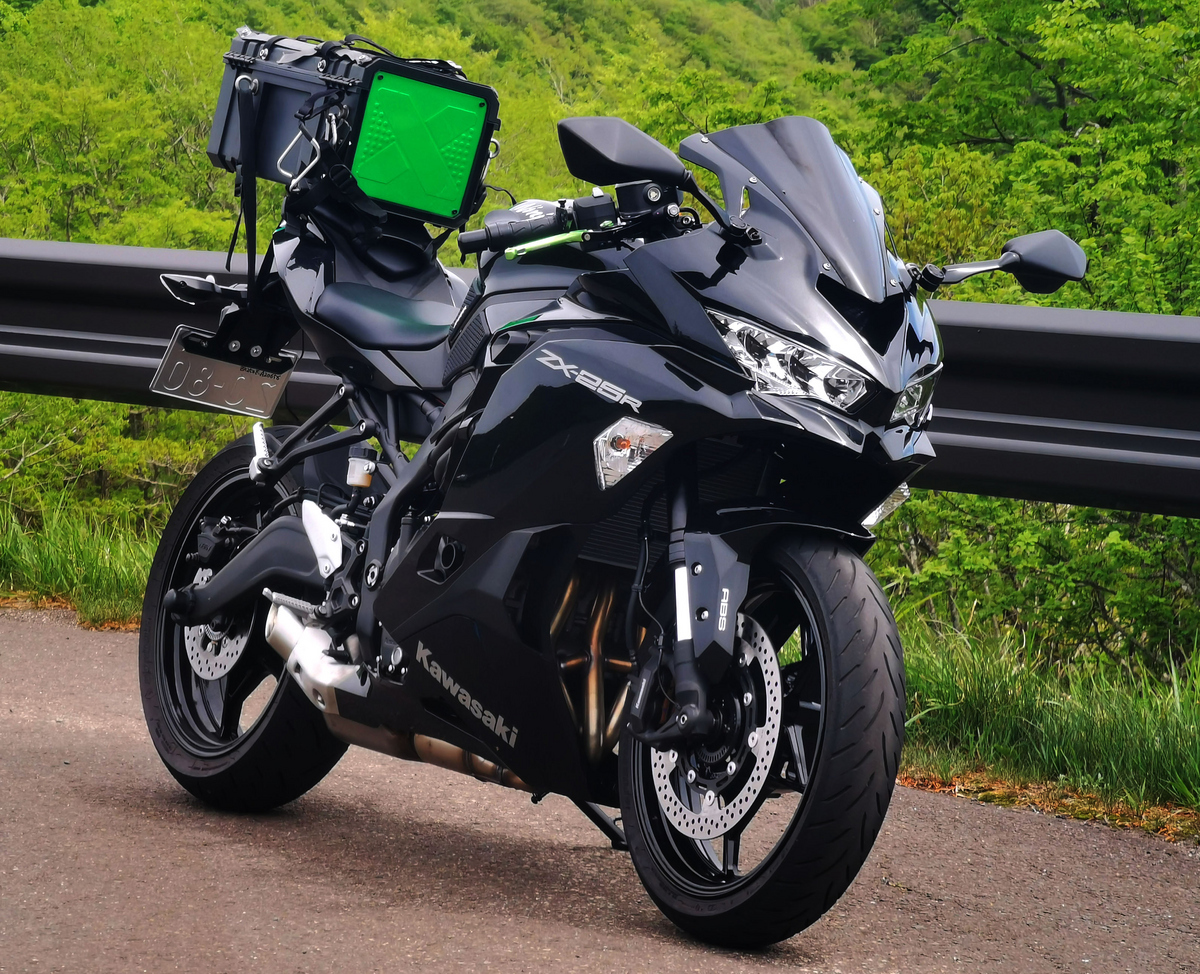 今日の超目玉】 ZX-25-R 左側 カウル、ミラー、カバー、チェンジレバー