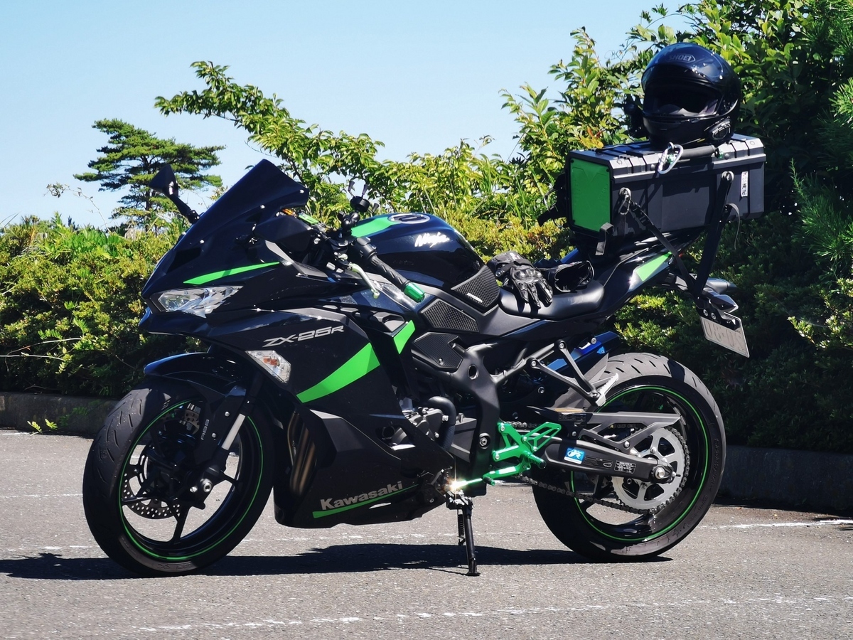 バイク積載用Newホムセン箱「カインズ ワンタッチ工具箱」 - クッソ