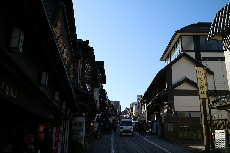 鰻屋さんのいい匂いが漂う
