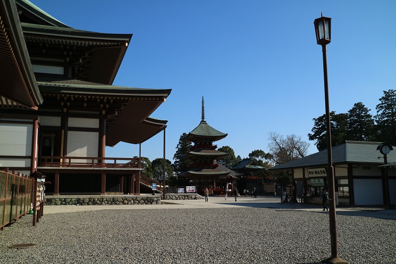 大本堂に戻ってきた