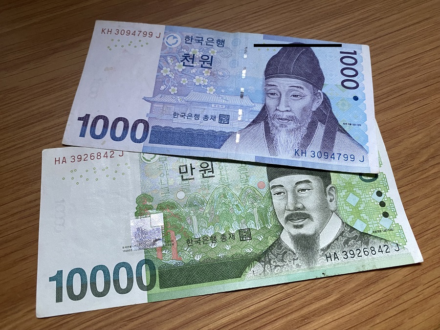 韓国ウォン　100ウォン　約4830g 約890枚　89000ウォン 希少品セール】韓国 100ウォン硬貨 2009年〜2016年 年号違い各1