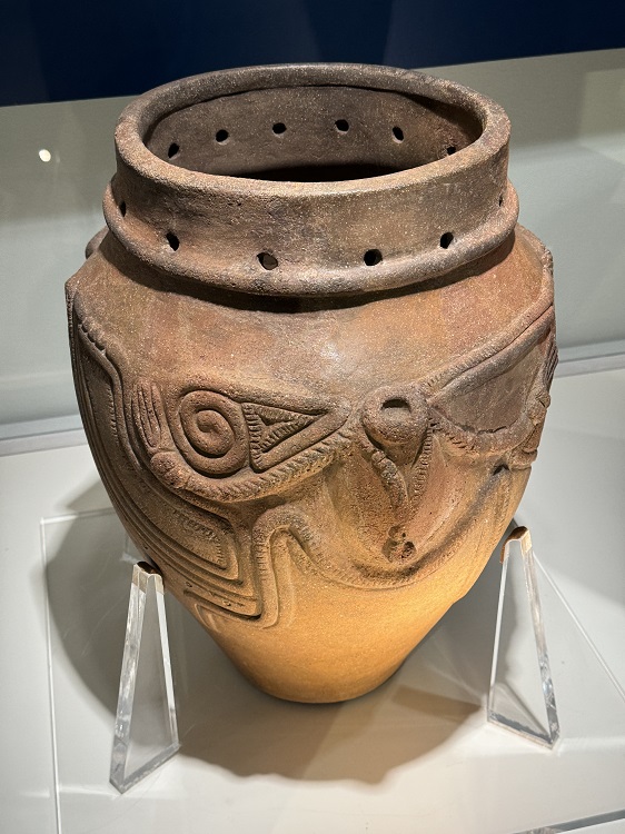 火焔型土器ブーム到来！同時代に出現していた土器たちを簡単に