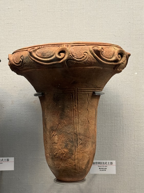 火焔型土器ブーム到来！同時代に出現していた土器たちを簡単に