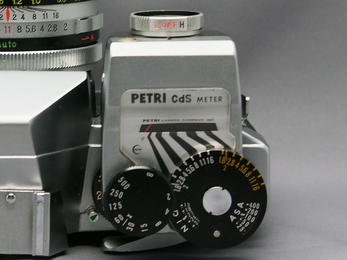 PETRI V6に外付露出計を装着 - フォト・ディレッタント