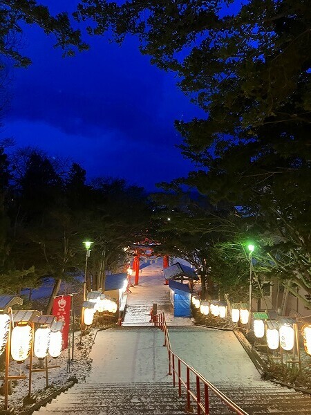 雪の参道