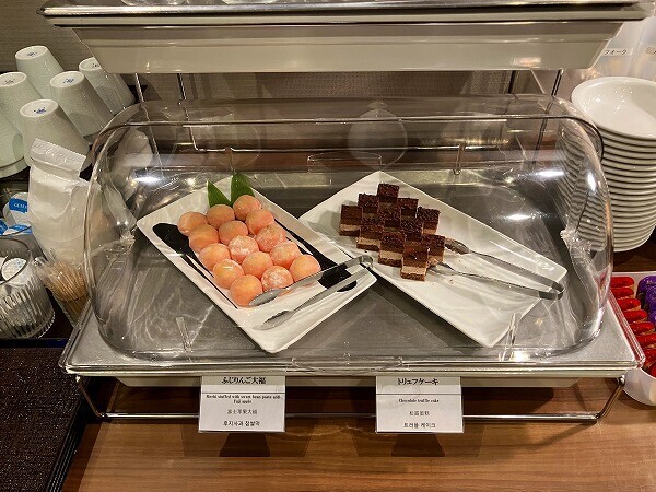 朝食ビュッフェのデザート