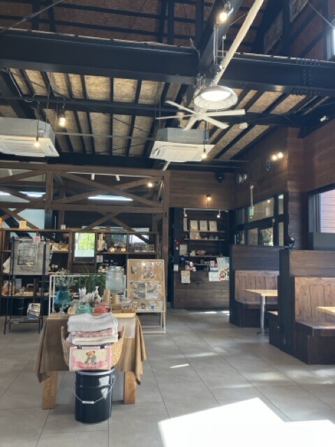 axis cafe　店内