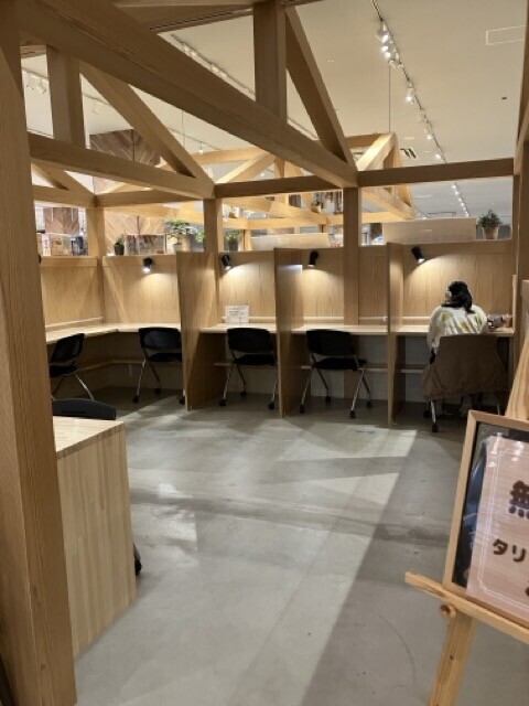 カウンター席