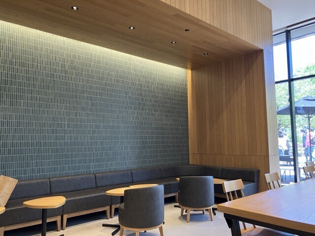 スターバックス コーヒー 名古屋則武新町1階店　店内