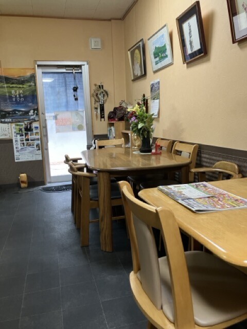 おか　店内