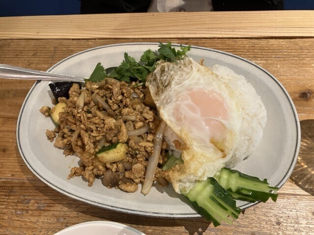 Good Morning Hanoi　ガパオライス