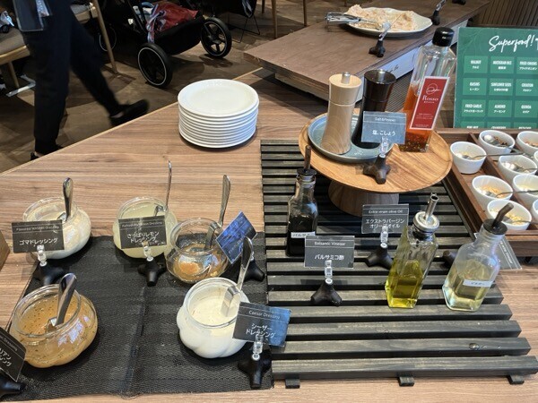 SALVATORE CUOMO Cafe mozoワンダーシティ　ドレッシング