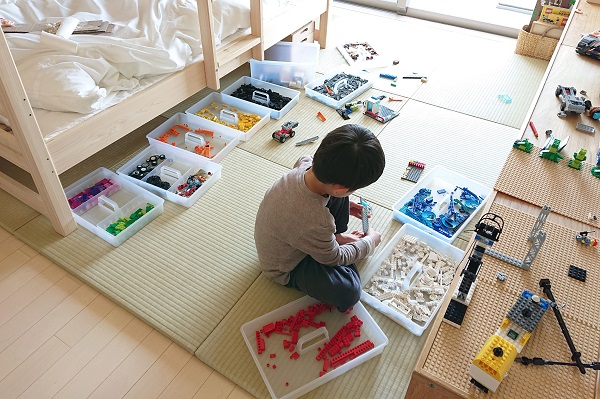 LEGO収納と作業風景 LEGO収納と作業風景