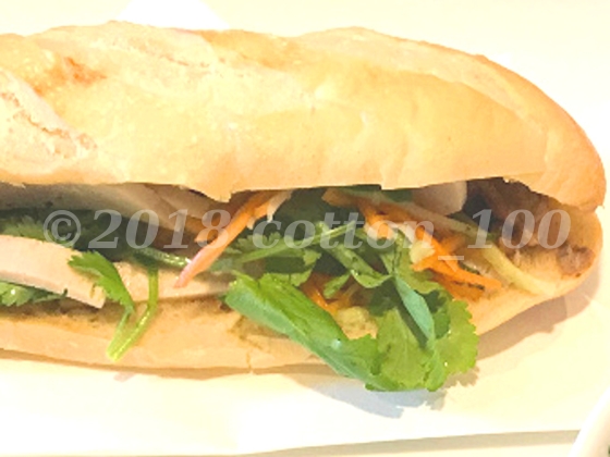 故郷レストラン西日暮里店のミックスのバインミー