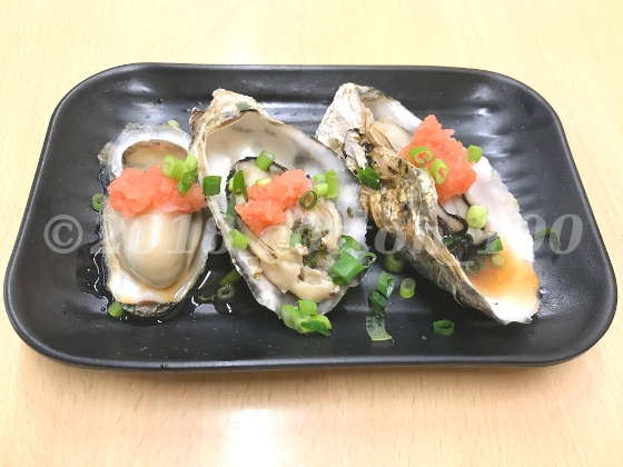 西口やきとんの蒸し牡蠣
