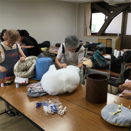 手持ちのすべての鍋が保温調理器になる「鍋帽子®」を手作りしま
