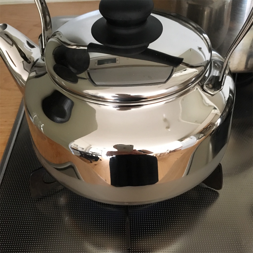 柳宗理のケトル】吟味しても、買い物は失敗することがある。 - cozy