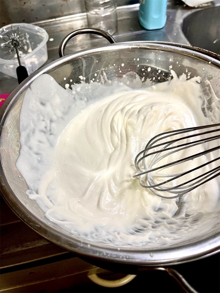 生クリームを作っていく