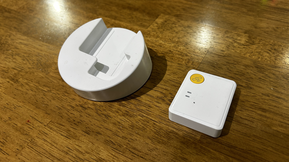 認知症徘徊GPSセンターの機器