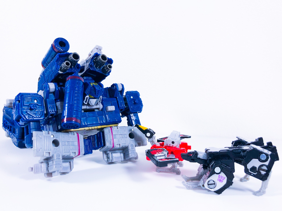 トランスフォーマー：SIEGE War for Cybertron スタースクリーム