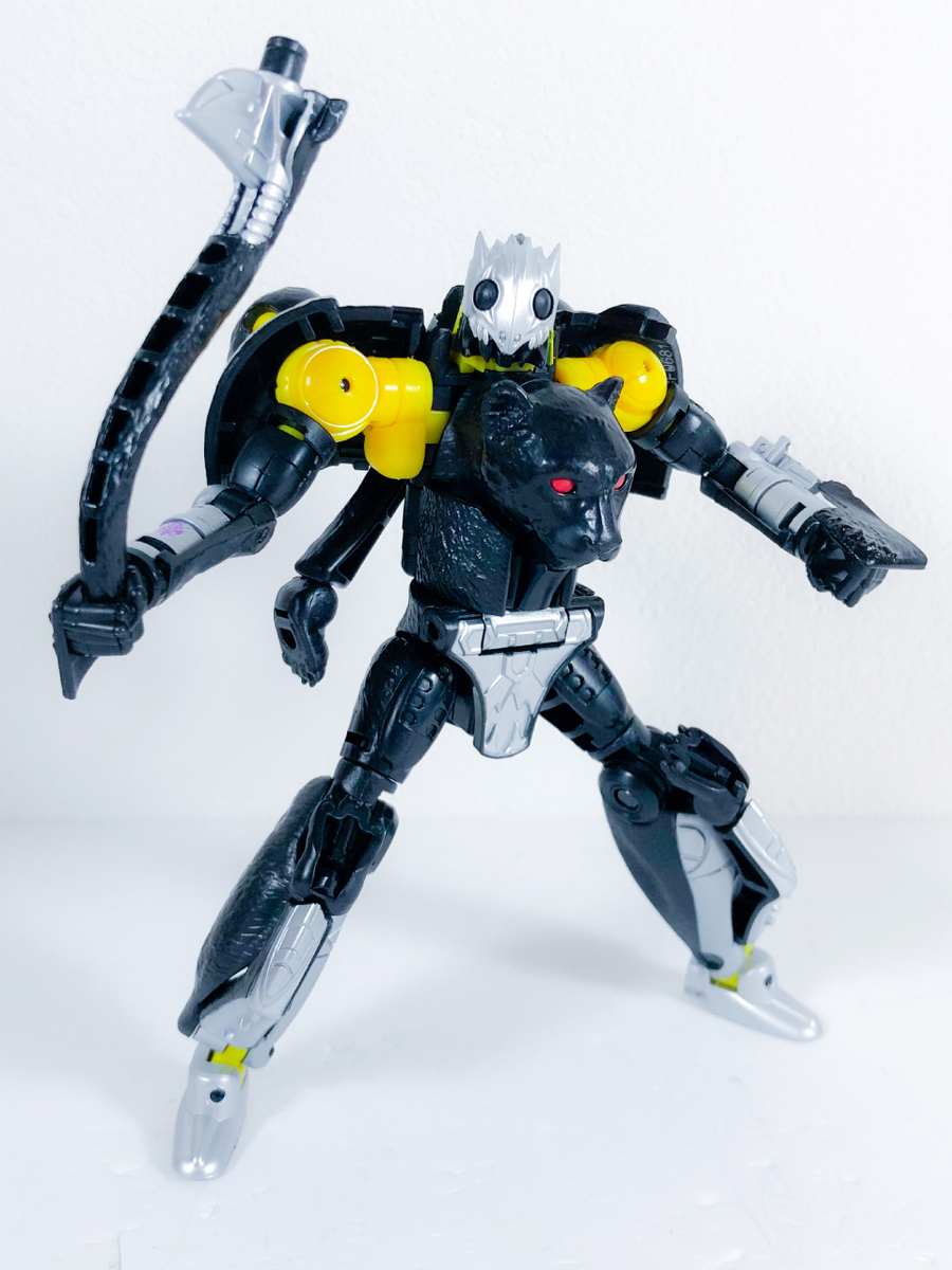 トランスフォーマー：KINGDOM War for Cybertron シャドーパンサー と